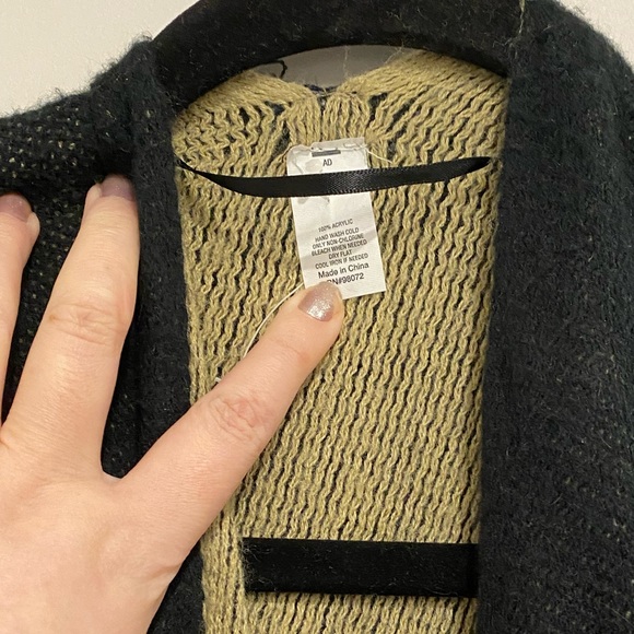 NWOT Black & Tan Poncho Style Shawl Wrap with Fringe - Picture 4 of 5